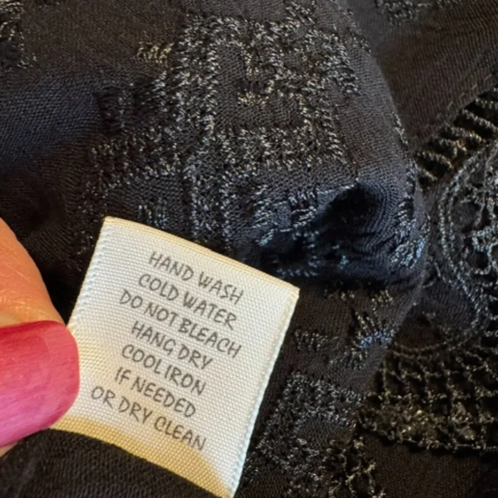 NWT GORGEOUS BLACK TOP w/LACE DETAIL  XSMALL     #D - Picture 6 of 10